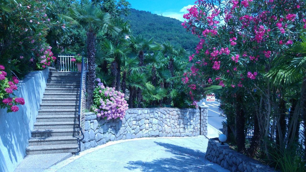Apartment Valentina โอปาติยา ภายนอก รูปภาพ